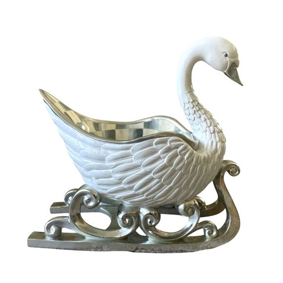 Mackenzie Childs Crystal Palace Swan Sleigh Figurine 16x15 Christmas Holiday NEW - Picture 10 of 16